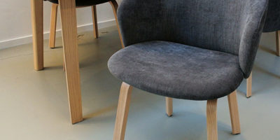 Arco-Essentional-eettafel--Close-stoelen-Masinterieur-aanbieding-opruiming