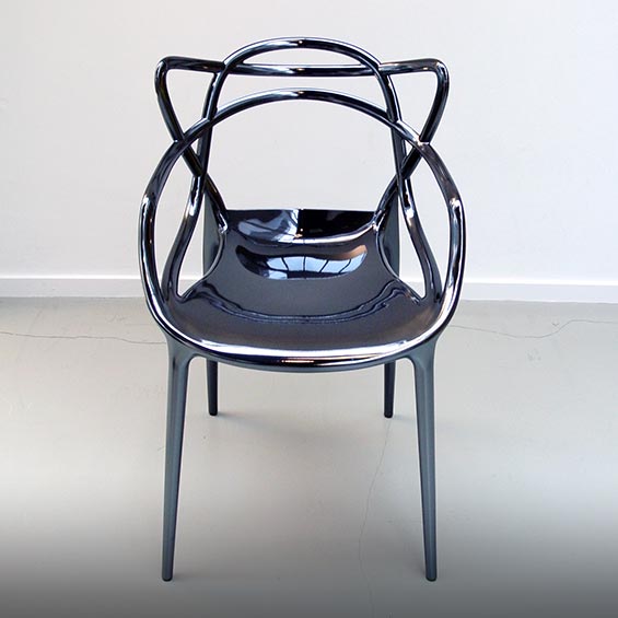 Kartell ”Masters” stoel in Gun Metal