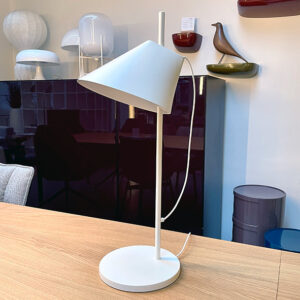 Louis Poulsen "Yuh" tafellamp, ontwerp GamFratesi