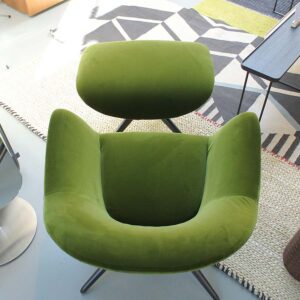 Poliform "Mad" fauteuil + footstool, ontwerp Marcel Wanders